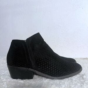 Lucky Brand  Fabiana  Perforated Leather Black Ankle Booties  SZ 9.5